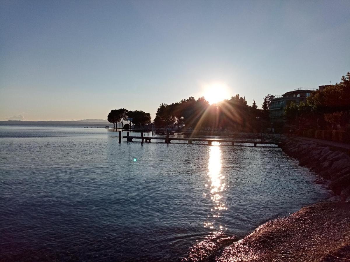 Villetta Daniela - A Due Passi Dalla Spiaggia Sirmione Exteriér fotografie