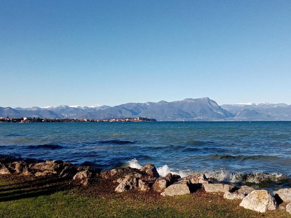 Villetta Daniela - A Due Passi Dalla Spiaggia Sirmione Exteriér fotografie