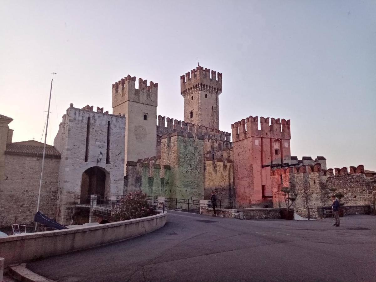 Villetta Daniela - A Due Passi Dalla Spiaggia Sirmione Exteriér fotografie